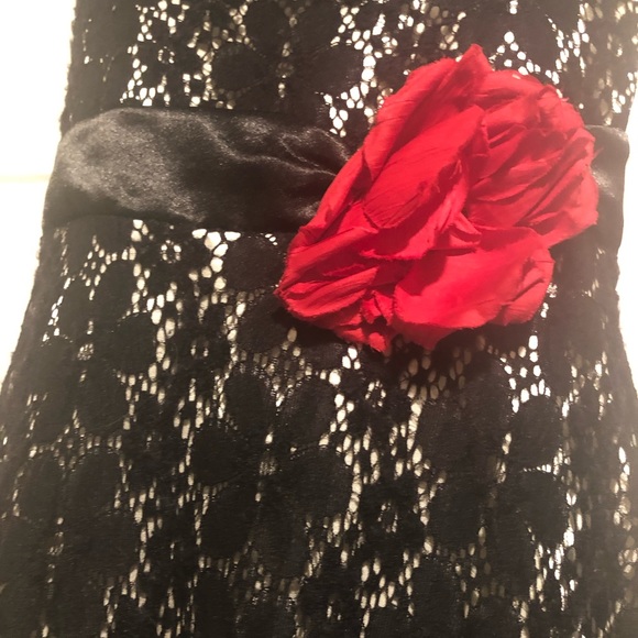 Girls Holiday Editions dress 10/12 - Picture 2 of 5